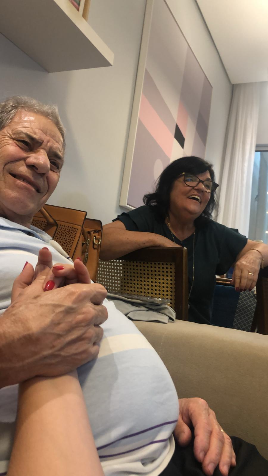 Silvio: De mãos dadas com a filha